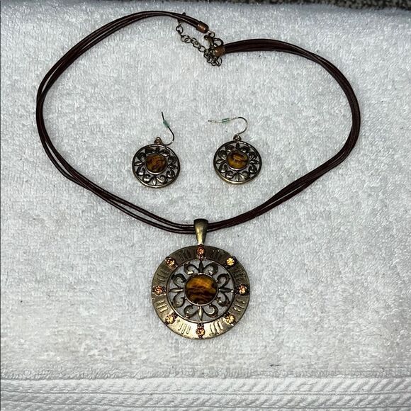 Brown and Gold Pendant Necklace and Earring Set - Picture 1 of 2